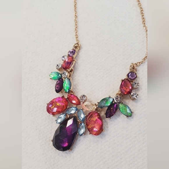 Multi Gemstone Rhinestone Crystals Necklace.🌴 - Picture 4 of 5